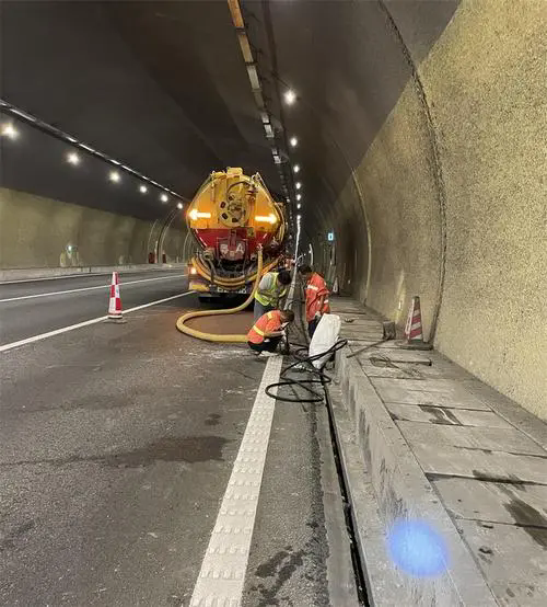 藁城隧道排水渠清淤